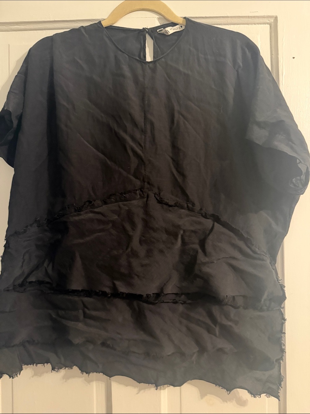 Zara Women's Black Frayed Hem Short-Sleeve Top